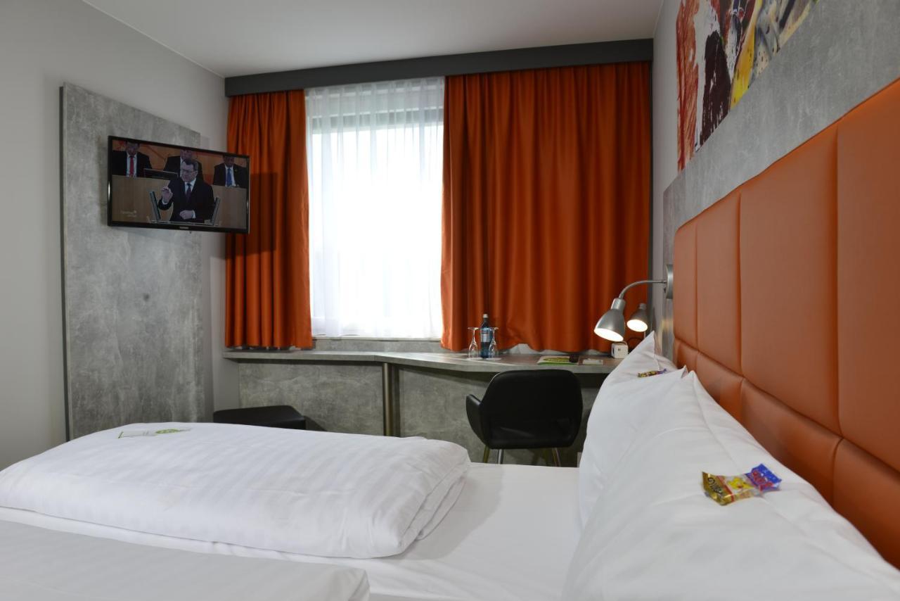 Linden  Sleepysleepy Hotel Giessen מראה חיצוני תמונה