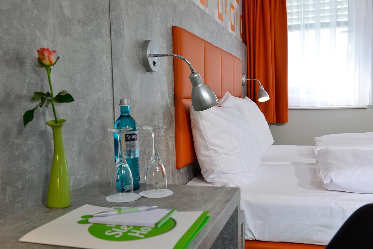 Linden  Sleepysleepy Hotel Giessen מראה חיצוני תמונה
