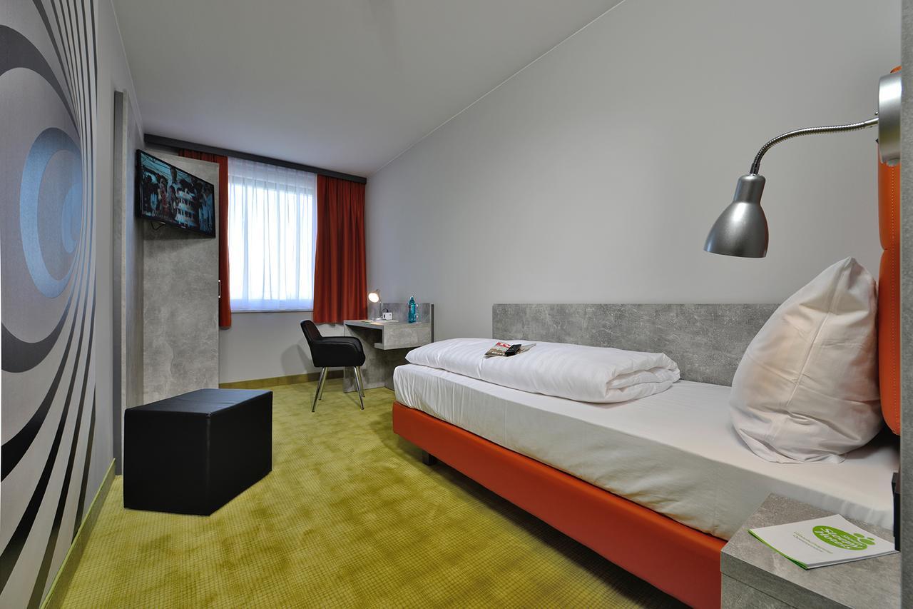 Linden  Sleepysleepy Hotel Giessen מראה חיצוני תמונה