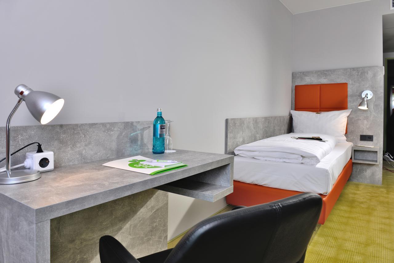 Linden  Sleepysleepy Hotel Giessen מראה חיצוני תמונה