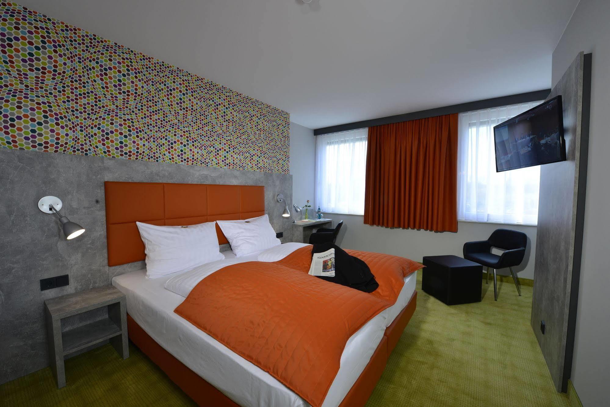 Linden  Sleepysleepy Hotel Giessen מראה חיצוני תמונה